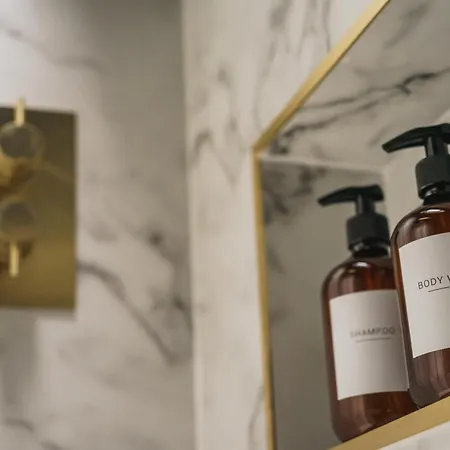 Robins Nest, The Old Bank House Apartman *